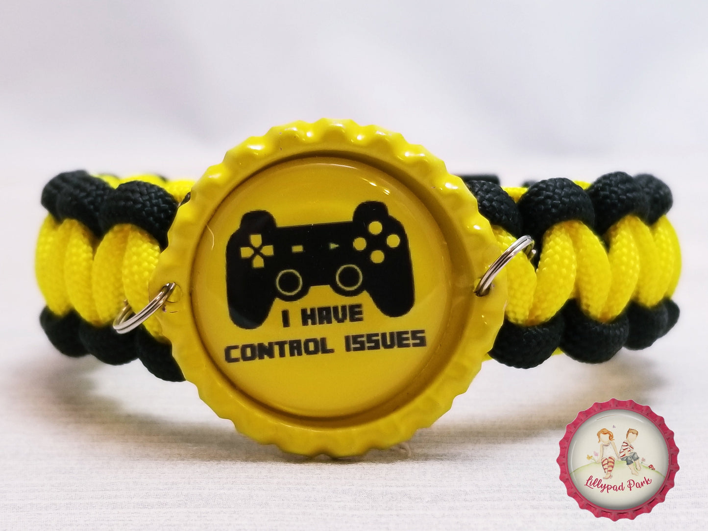 I have control issues paracord bracelet, Yellow and Black Bracelet
