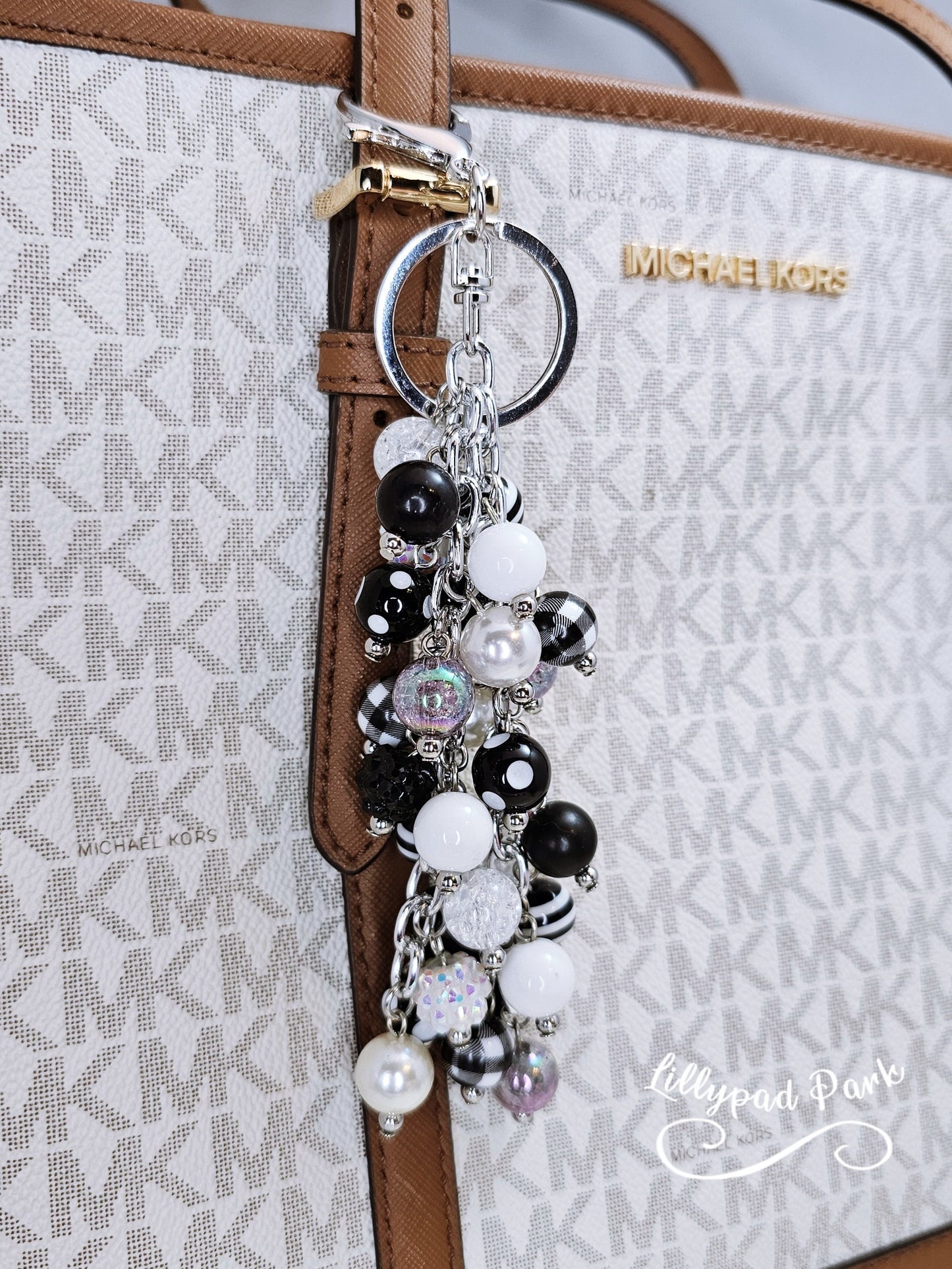 Buffalo Plaid Black and White Purse charm, Purse Charm Bag Charm, Purse accessory, Beaded accessory, Zipper Charm