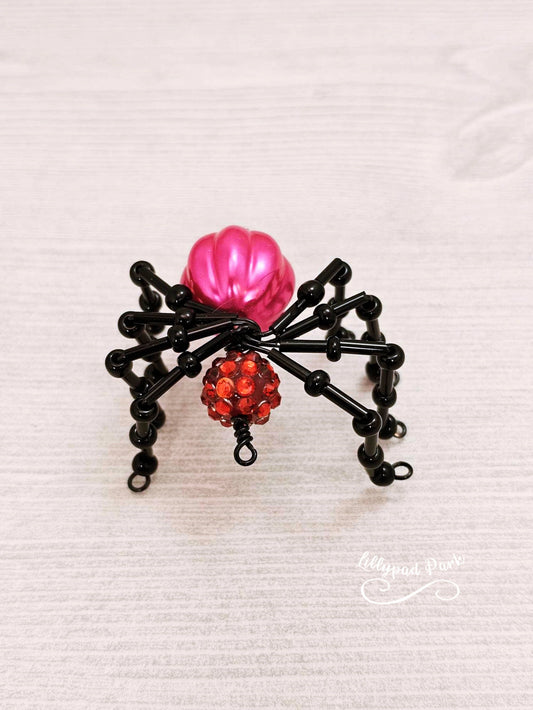 Red and Pink Beaded Heart Spider, Valentine's Day Spider, Beaded Valentine's Day Charm